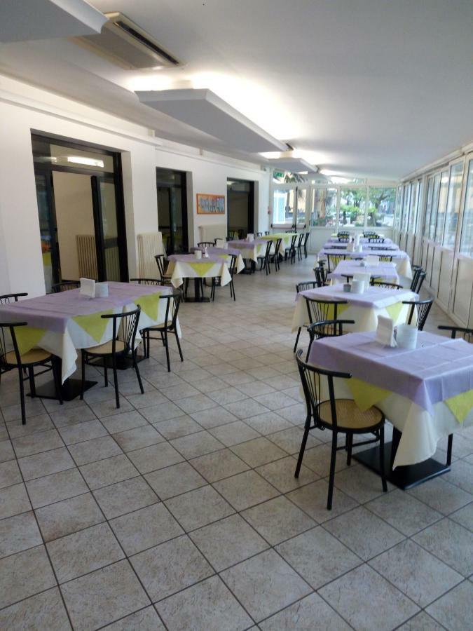 Hotel Otello Punta Marina Zewnętrze zdjęcie