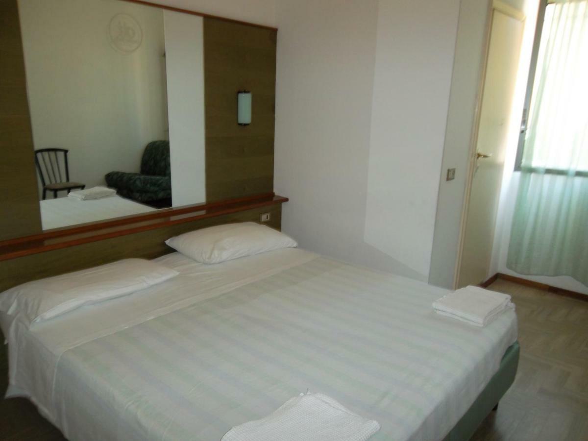 Hotel Otello Punta Marina Zewnętrze zdjęcie