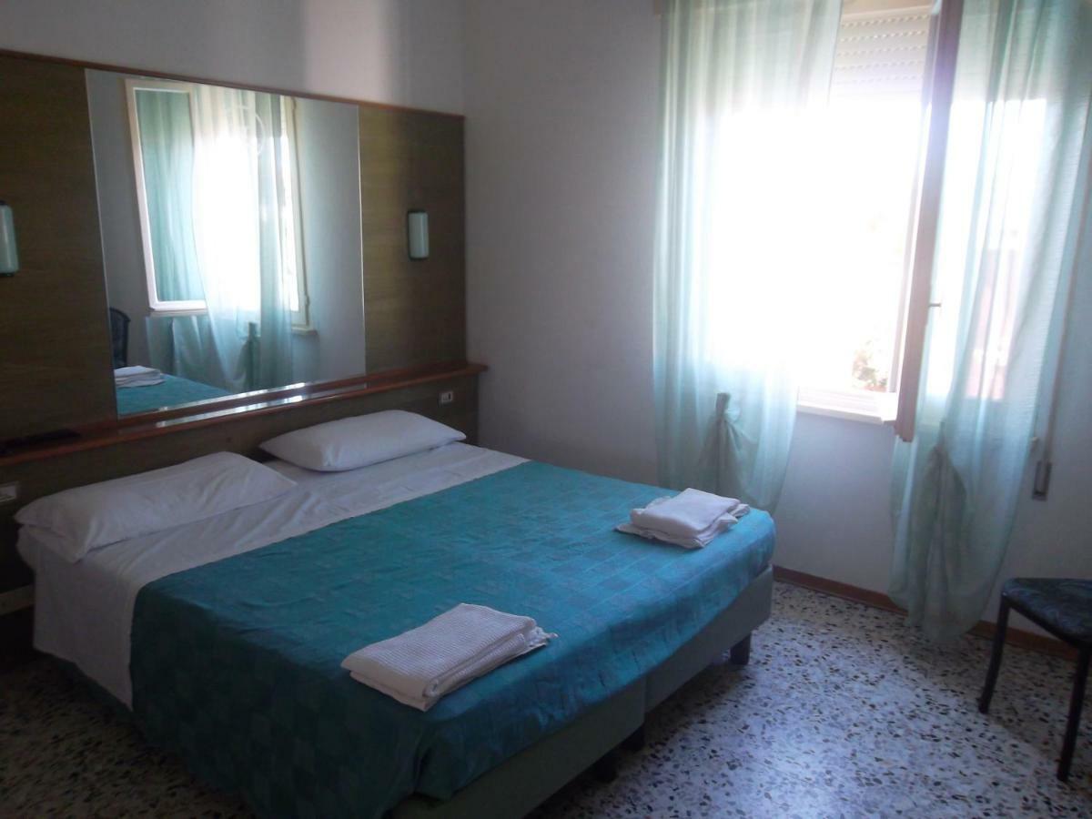 Hotel Otello Punta Marina Zewnętrze zdjęcie
